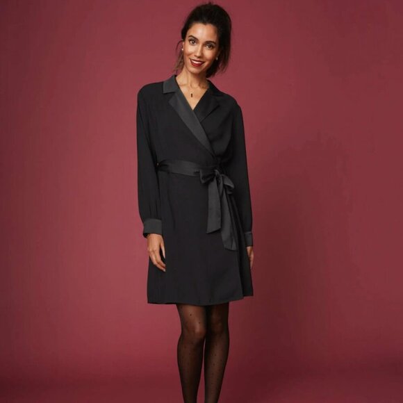 NWT Untuckit Agnes Satin Crepe wrap dress - Picture 1 of 8